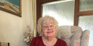 Poet raises funds for Llanelli Chemotherapy Day Unit Margaret Davies scaled