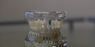 DENTIST DEBUNKS POPULAR ORAL CARE MYTHS dentistry 668214 1280