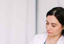 10 Tips To Start a Beautician For Less pexels anna shvets 5069437