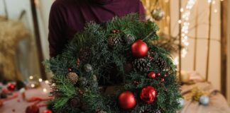 Top Tips for supporting someone with dementia at Christmas pexels arina krasnikova 6218706