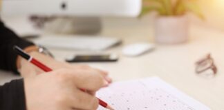 Schools kicking out kids to get better exam results omr 3723125 1280