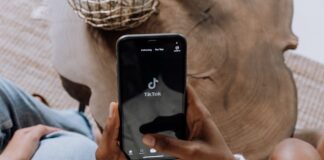 New data reveals the brands that dominated TikTok hauls in 2023 – SHEIN named top brand pexels cottonbro studio 5081930