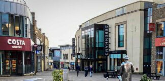 Prosiectau adfywio Treforys a Chaerfyrddin yn cael eu canmol gan y Senedd webversion 4