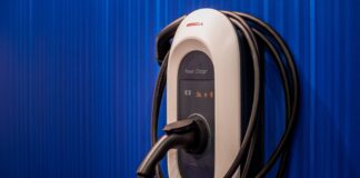 EV ADOPTERS URGE THOSE CONSIDERING MAKING THE SWITCH TO DO THEIR HOMEWORK Honda EVSE min scaled