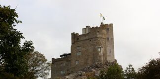 Heart Bingo’s 101 Romantic Ideas to Ignite Year-Round Passion, From the Wales Balloon Festivals to Luxury Welsh Castle Stays Roch Castle MGK28177