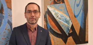 Lansio gwefan addysg newydd ar gyfer gweithwyr yng Nghymru Ben Lewis