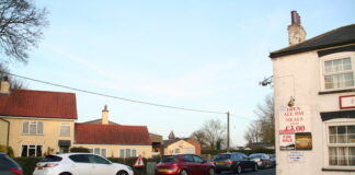 EXPERT COMMENT: DRIVERS WARNED OF EASTER TRAFFIC CHAOS Easter traffic meets the roadworks on Marsh Road Orby geograph.org .uk 4878941