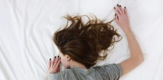 Skin expert WARNS how this weekend’s clock change affects your skin and what you can do about it Untitled 3