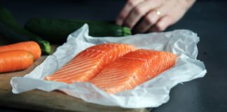 Struggling to cook salmon? Culinary experts have shared secrets for crispy skin with no sticking every time ca creative kC9KUtSiflw unsplash 1
