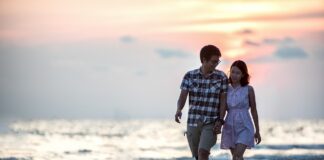 Inside the Heart: An Ex-Escort Shares Relationship Secrets couple 1822585 1280