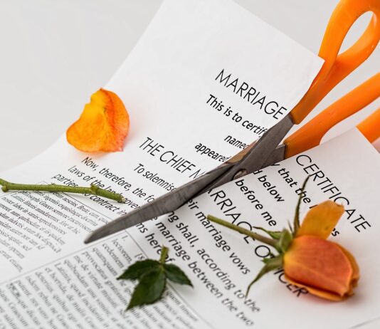 Solicitor Debunks “Divorce Day” (Jan 6th) divorce 619195 1280