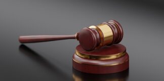 Adeiladwr yn cael dedfryd o garchar ar unwaith yn dilyn erlyniad llwyddiannus gan Gyngor Sir Caerfyrddin gavel 3577255 1280 1