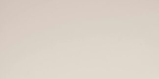 How Life Science Ecosystems are Adapting to a Borderless Fight for Health pexels cocarinne 7260245 1 scaled