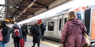 TrC yn cyhoeddi cynllun ar gyfer y dyfodol er mwyn ateb gofynion rheilffyrdd sy’n newid 197 Carmarthen 13