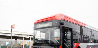 Twf o 65% yn nifer y teithwyr ar gyfer llwybr bws trydan newydd New TrawsCymru T1 service scaled