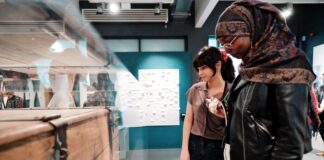 Welsh youth’s powerful Peace Message supported world-wide Cist Deiseb Heddwch 1923 24 Peace Petition Chest