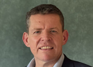 Arweinydd Plaid Cymru yn addo dwyn y Prif Weinidog i gyfrif yn “gyhoeddus ac yn gadarn” os caiff ei ethol yn Brif Weinidog ym mis Mai Rhun ap Iorwerth 2024 cropped