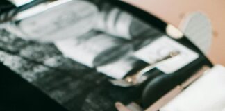 A Japanese Culture Expert Reveals We’ve Been Eating Noodles & Sushi Wrong pexels lina 1525236