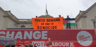 Labour Battlebus disrupted in Wrexham 20240615 090949 1024x576 1