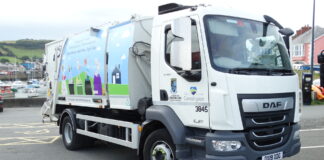 Lansio Prosiect Mapio Symudol sy’n Arloesol i Nodi ‘Mannau Gwan Symudol’ yng Nghanolbarth Cymru Casglu Gwastraff Waste Collection 1