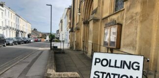 UK SMALL BUSINESSES SET SUSTANABILITY AGENDA FOR A POST ELECTION UK GOVERNMENT red dot Q98X JVRGS0 unsplash