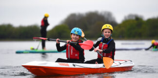 Llynnoedd Llys-y-frân: Hwyl yr haf… boed law neu hindda! Adventure Days Kayaking at Llys y fran scaled