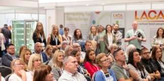 MAE DATHLU cynnyrch Cymreig yn fwyd a diod i Larder Cymru. LACA2023