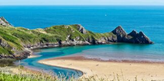 Wales Tourism Alliances urges all tourism businesses to mark and celebrate Wales Tourism Week (15th – 21st July) beach guide gowerthree cliffs bay