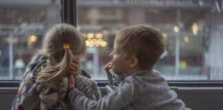 Mental Health Expert Advises on How To Help Kids Navigate Social & Political Changes children 5411350 1280