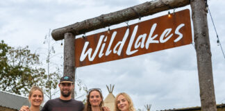 I’W RYDDHAU AR UNWAITH: PARC TONFYRDDIO AWYR AGORED A CHANOLFAN DDRINGO YN PARHAU AR DAITH TUAG AT GYNALIADWYEDD GYDA PHANELI SOLAR NEWYDD Wild lakes 6 50