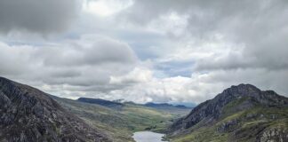 The Most Instagrammable Mountains in the UK valley 5931695 640