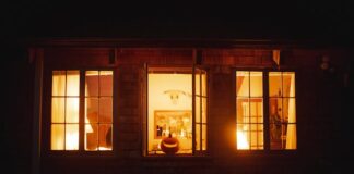 What is ‘Summerween’ and why are Brits decorating earlier than ever? pexels josh hild 1270765 13859706