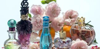 Perfume expert warns not to wear this scent on your wedding day to avoid disaster still life 1460067 640