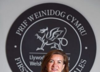 £200 EXTRA SUPPORT FOR LOW-INCOME WELSH HOMES USING HEATING OIL AND LPG First Minister Eluned Morgan MS