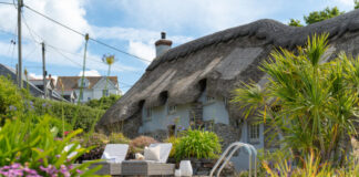 Leaf Peeping Getaways: Cosy cottages for the ultimate countryside retreat this Autumn Laflouder Thatch