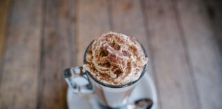 The UK’s most calorific autumnal hot drinks – one steals 25% of our daily intake! breakfast 1870009 640