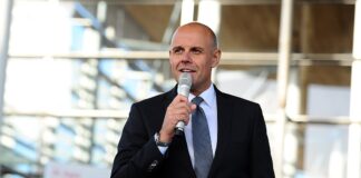 JASON MOHAMMAD ON CONFIDENCE, TRANSFERRABLE SKILLS AND CHANGING CAREER LATER IN LIFE 1080px Jason Mohammad 29502699094