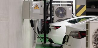 MAE cyrsiau cerbydau hybrid a thrydan wedi gweld cynnydd mewn dysgwyr newydd. EV1 scaled