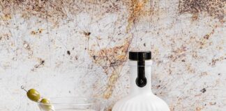 Award-winning Hensol Castle Distillery launches first vodka line, Hensol Castle Vodka QgaD9bS4
