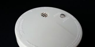 Expert shares 7 essential jobs to prepare your home for winter smoke 315874 640