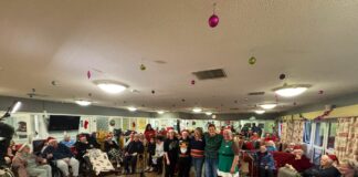 BRONWEN LEWIS DELIGHTS CARE HOME RESIDENTS WITH INTIMATE CHRISTMAS CONCERT Plas Y Dderwen Bronwen Lewis concert December 2024 48