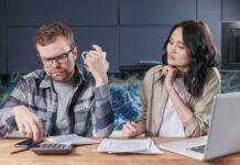 How to clear your debts in 2025 pexels mikhail nilov 6963046