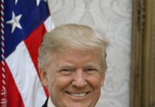 853px Donald Trump official portrait