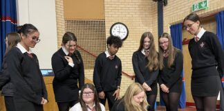 Partneriaeth rhwng y Grid Cenedlaethol a St John Ambulance Cymru yn pweru’r genhedlaeth nesaf o achubwyr bywyd SJAC National Grid 02 scaled