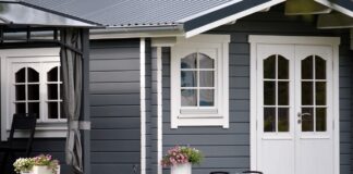 How a Wall-Mounted TV Can Create More Space in Your Home holiday home 7245731 1280