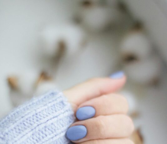What is the nation’s favourite nail shape this winter? pexels kpaukshtite 1839711