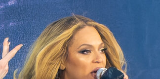 Grammy FEUD turns to gold for Beyoncé: 45,645 new followers Beyonce Tottenham Hotspur Stadium 1st June 2023 25 of 118 52946287590 face cropped