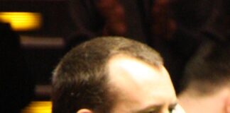 Mark Williams Admits He Is Guessing Shots as Eyesight Worsens Mark J. Williams