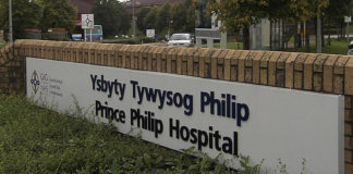 Digwyddiadau galw heibio i ddysgu am wasanaeth Uned Mân Anafiadau Llanelli Prince Philip Hospital