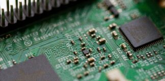 How Repairs and Upgrades Extend the Life of Your Favourite Tech chris ried bN5XdU bap4 unsplash scaled